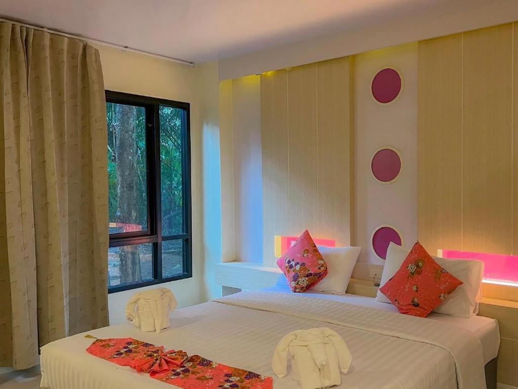 Na Tubthieng Boutique Resort טראנג מראה חיצוני תמונה